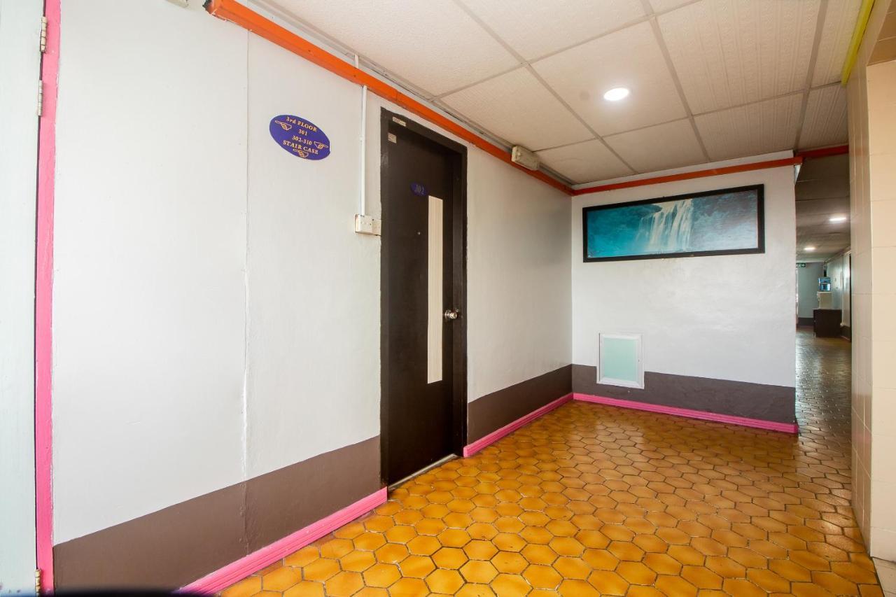 Oyo 90124 Payang Puri Baru Hotel Sarikei Экстерьер фото