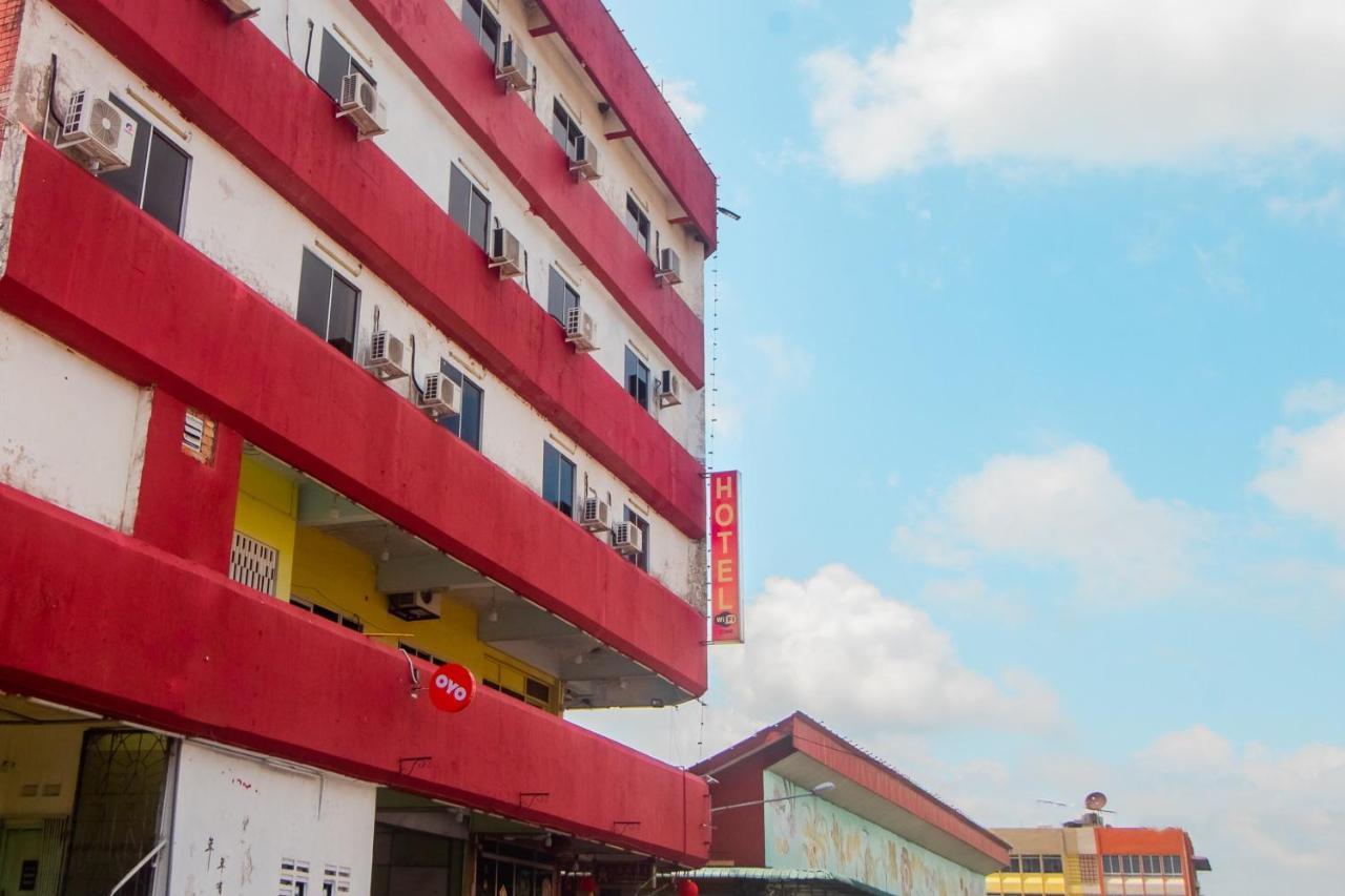 Oyo 90124 Payang Puri Baru Hotel Sarikei Экстерьер фото